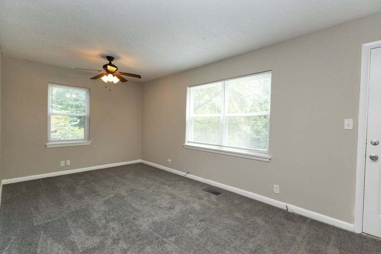 305 Sunrise Ln #B - Photo 6 of 16