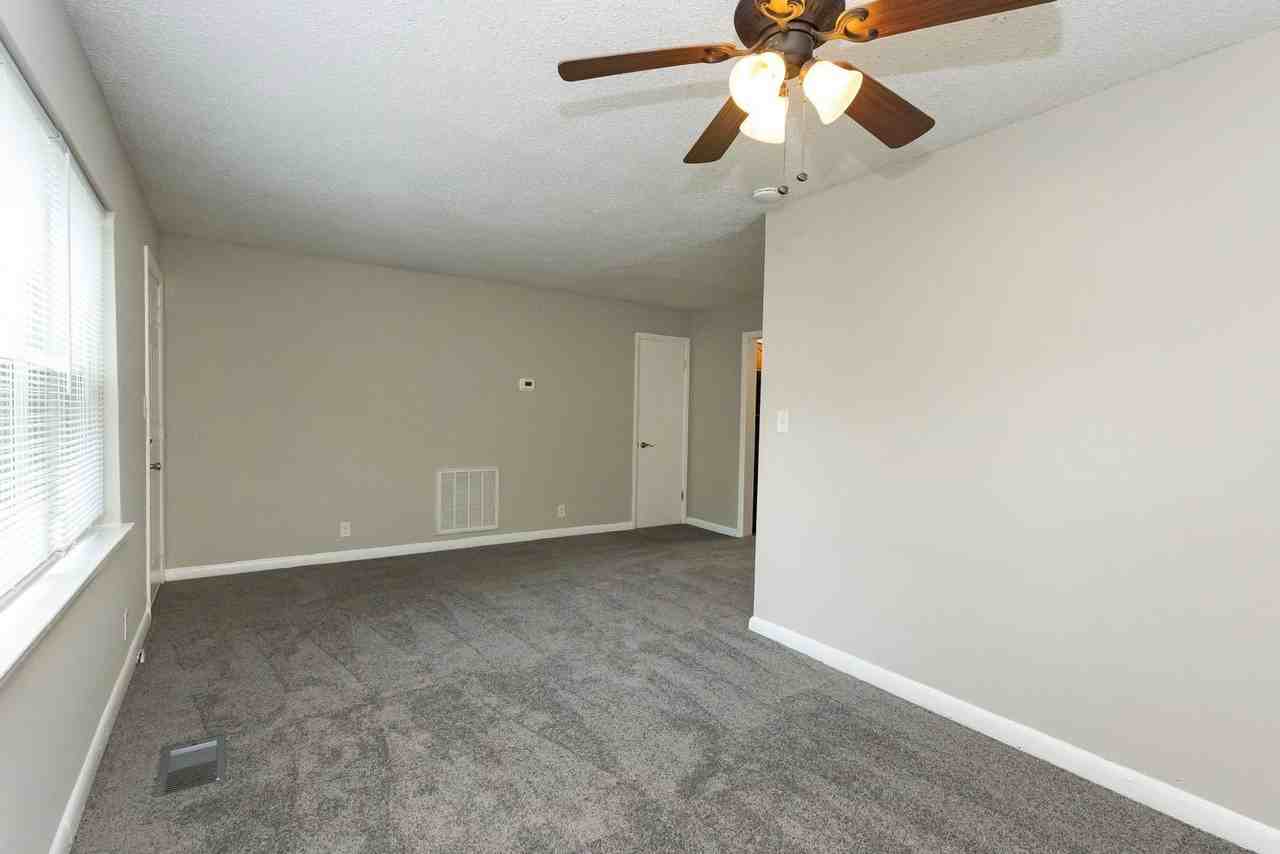 305 Sunrise Ln #B - Photo 7 of 16