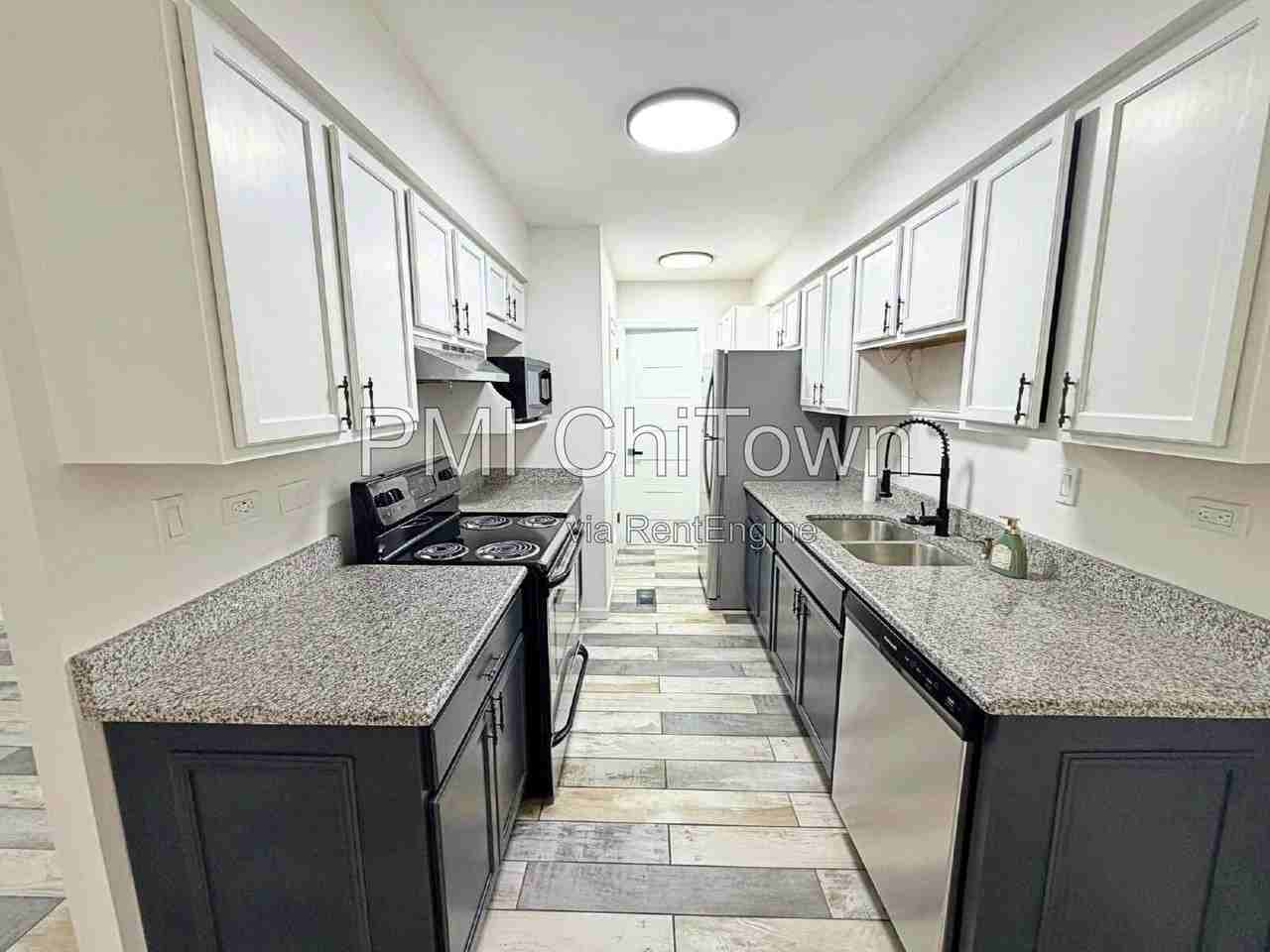 440 Lear Ct - Photo 4 of 13