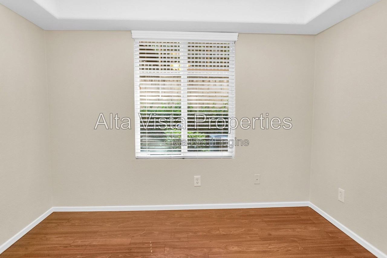 16916 Hutchins Lndg #73 - Photo 4 of 24