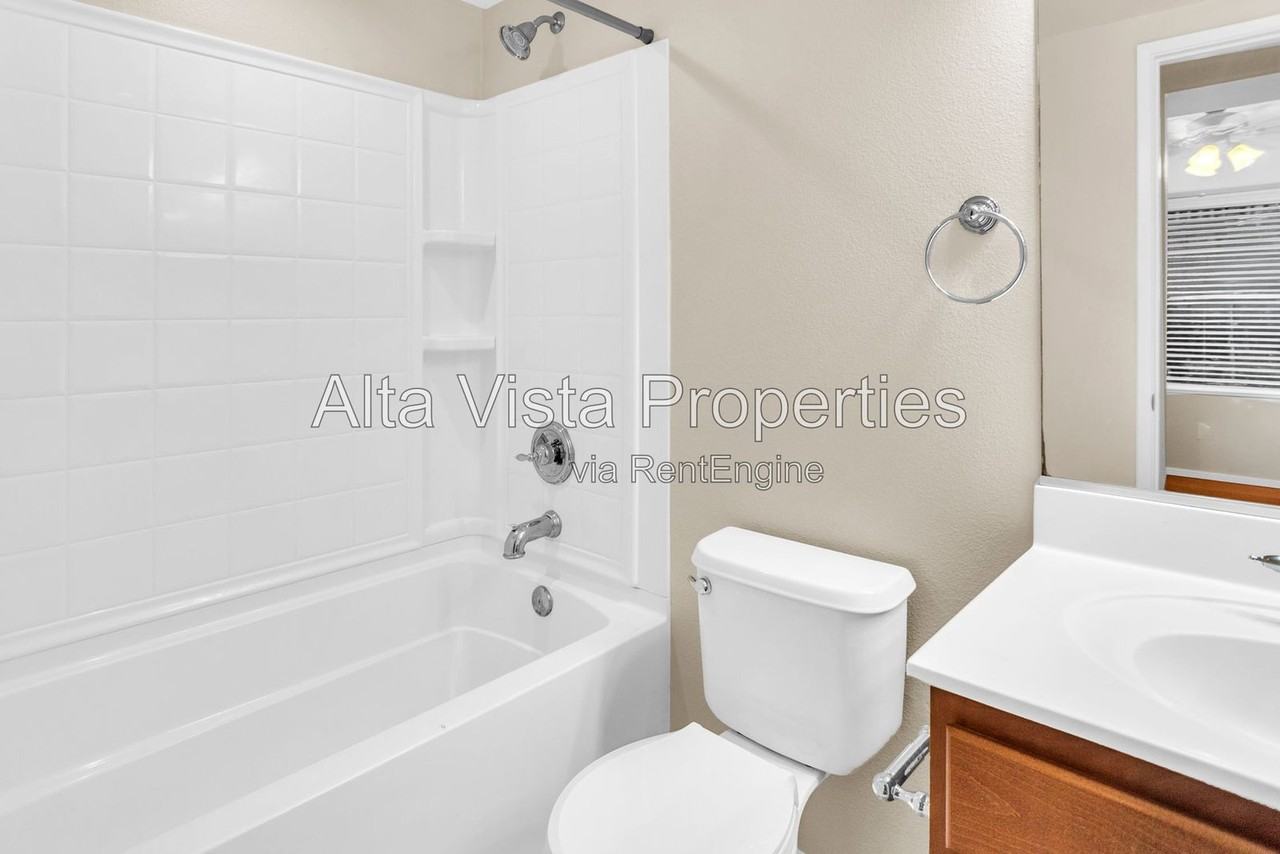 16916 Hutchins Lndg #73 - Photo 5 of 24