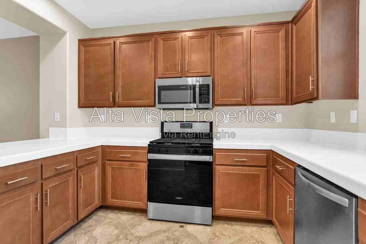 16916 Hutchins Lndg #73 - Photo 6 of 24