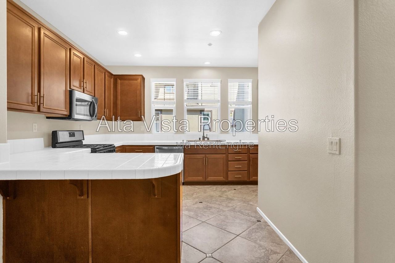 16916 Hutchins Lndg #73 - Photo 7 of 24