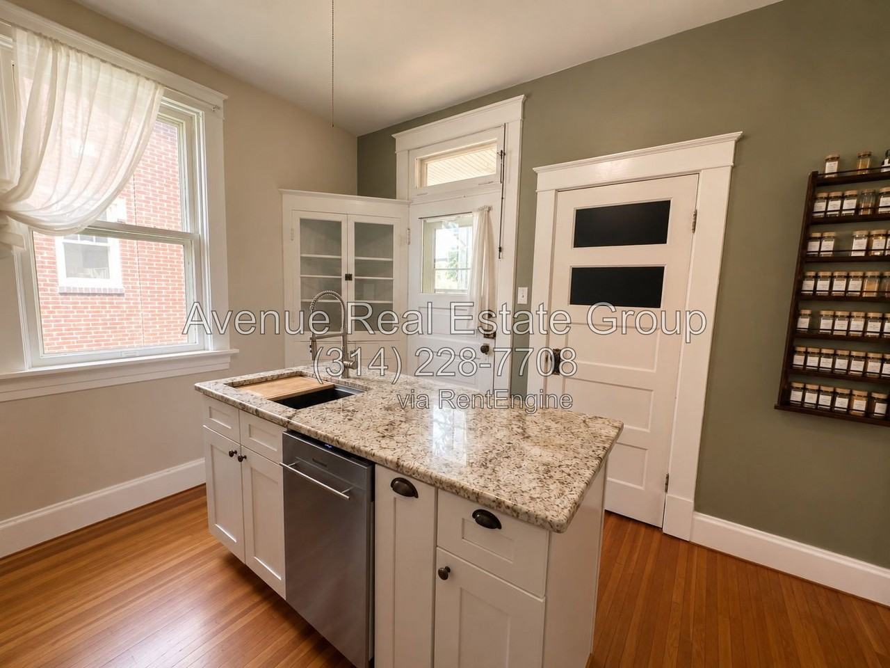 6575 Scanlan Ave - Photo 7 of 24