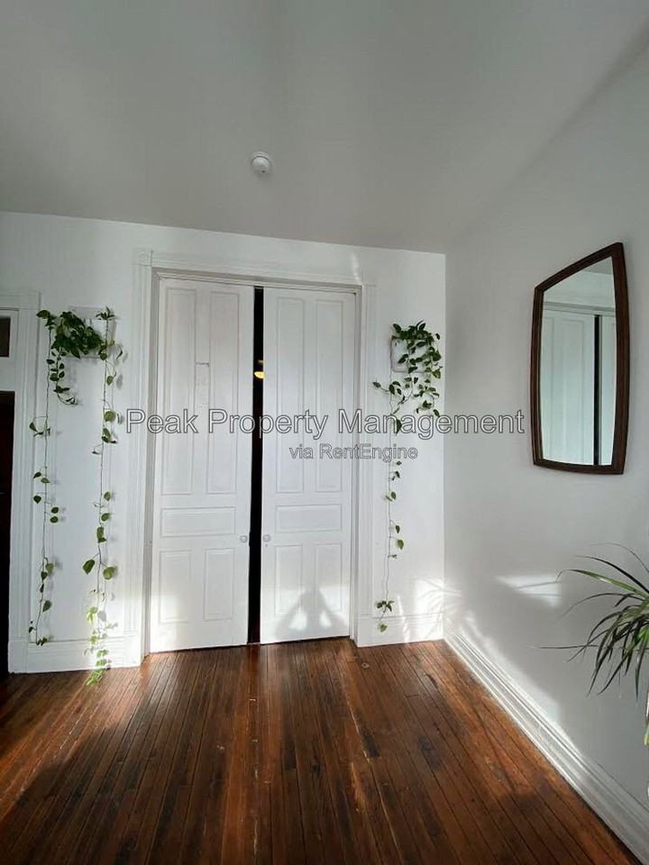 1309 Hull St #201 - Photo 2 of 10