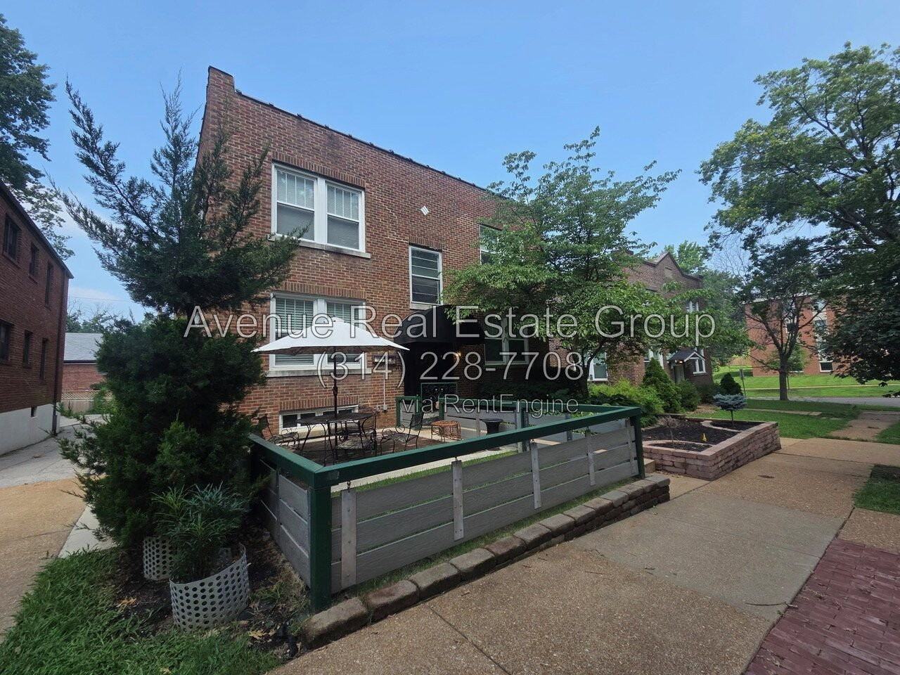 905 Concordia Ln #2S - Photo 2 of 18
