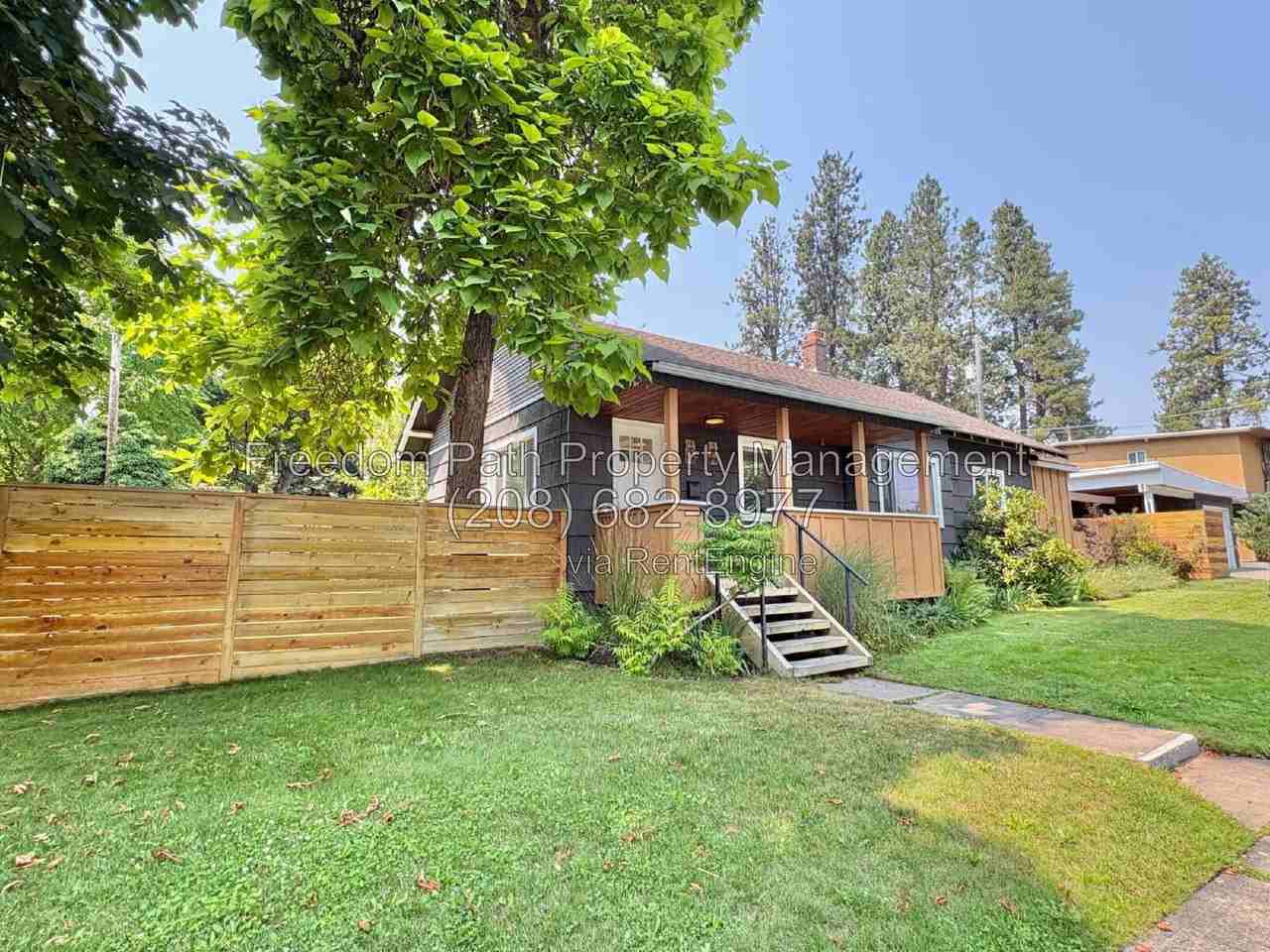 421 S 11th St - Photo 2 of 24
