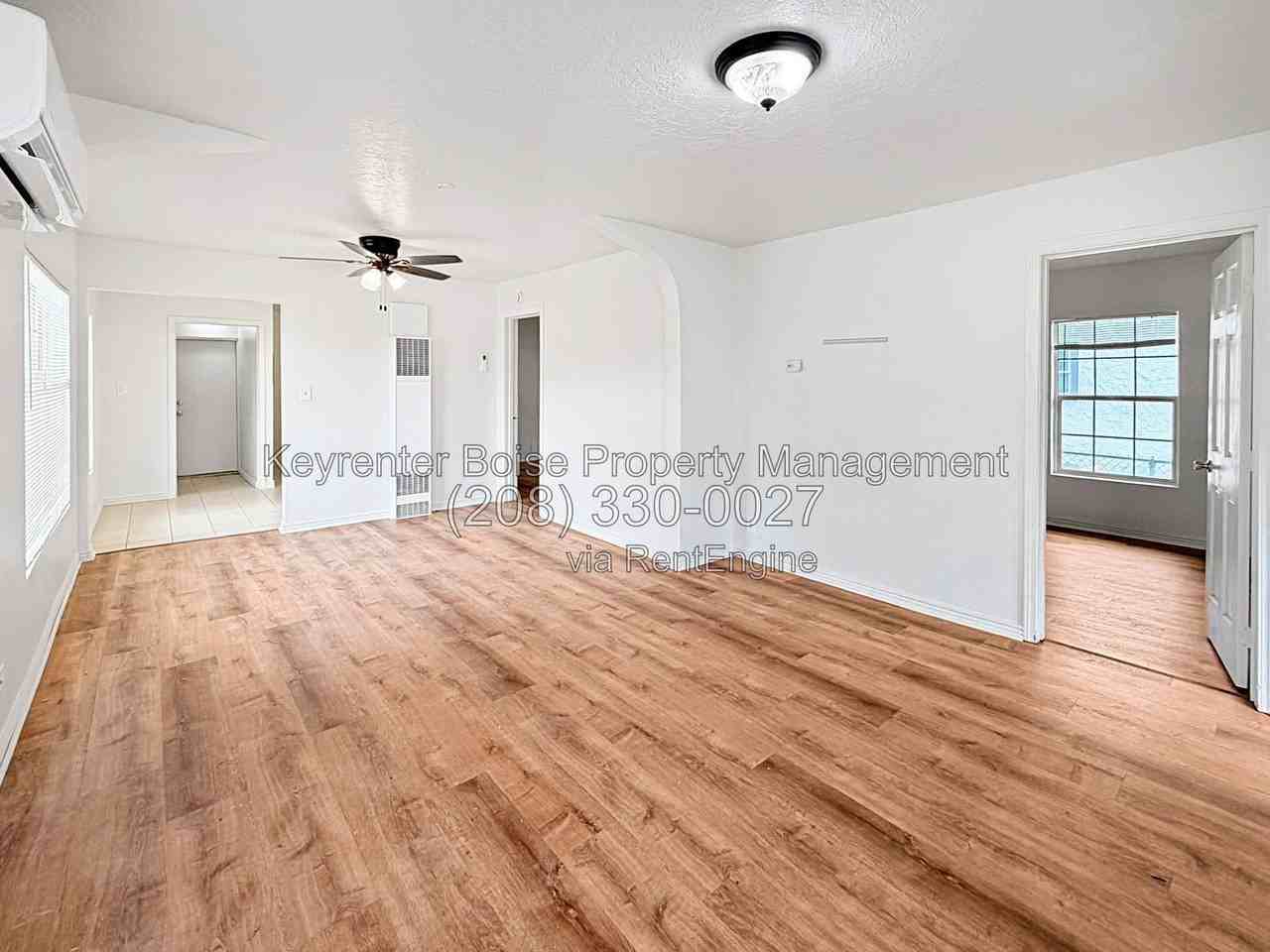 103 N Dewey Ave - Photo 3 of 11
