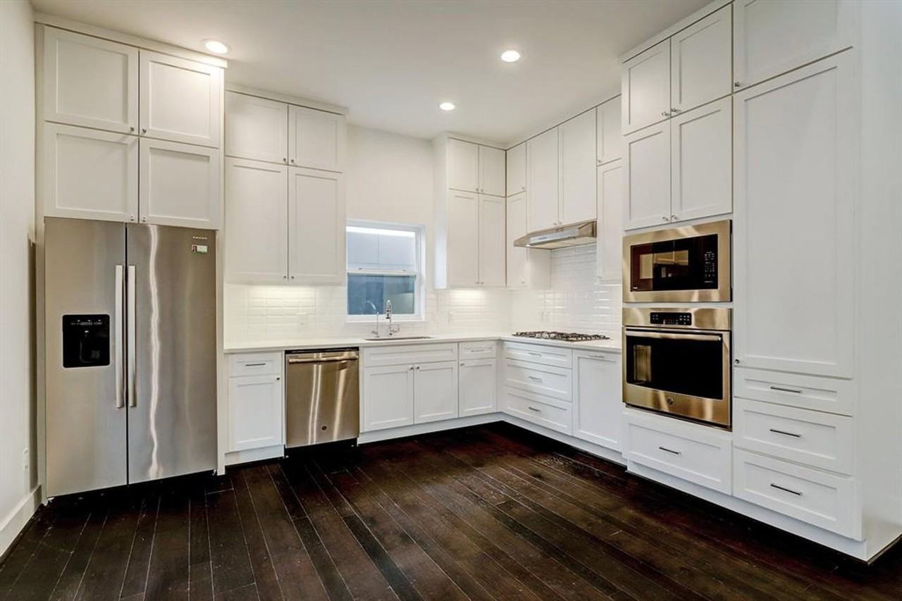 1906 Jack Oak Ave - Photo 4 of 28