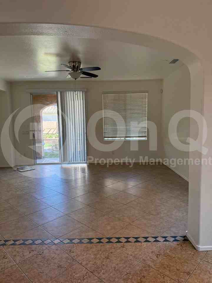 1195 E Gail Dr - Photo 6 of 14