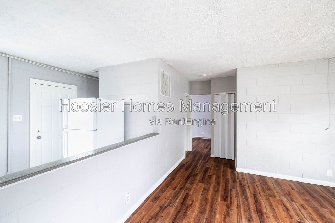 1254 W 23rd St #4 - Photo 6 of 22