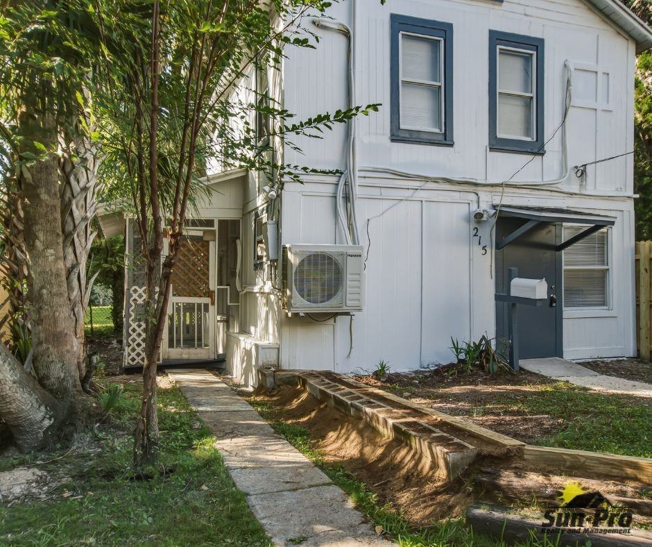 215 Live Oak Ave #1 - Photo 2 of 20