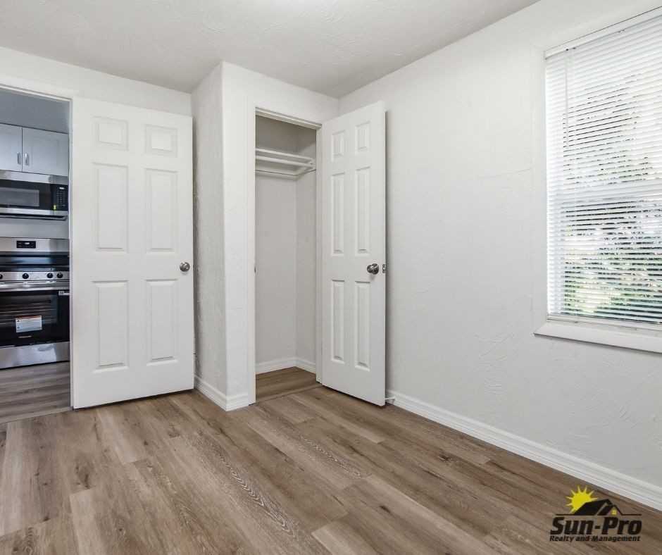 215 Live Oak Ave #1 - Photo 4 of 20