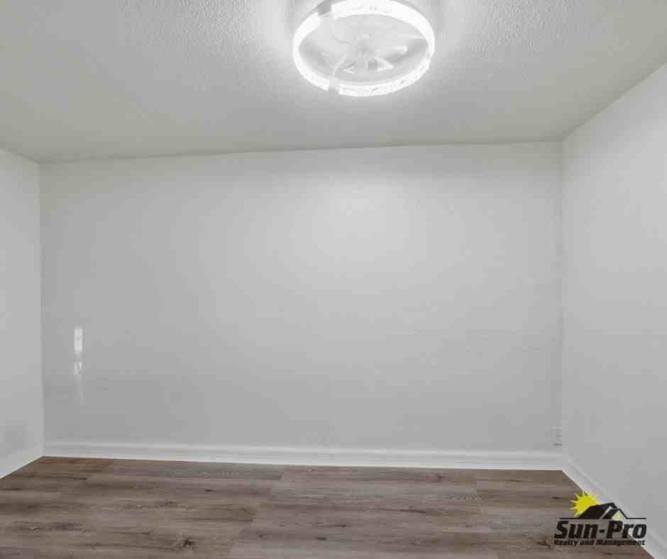 215 Live Oak Ave #1 - Photo 5 of 20