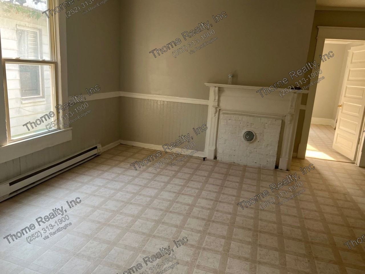 1314 Clark St - Photo 4 of 6