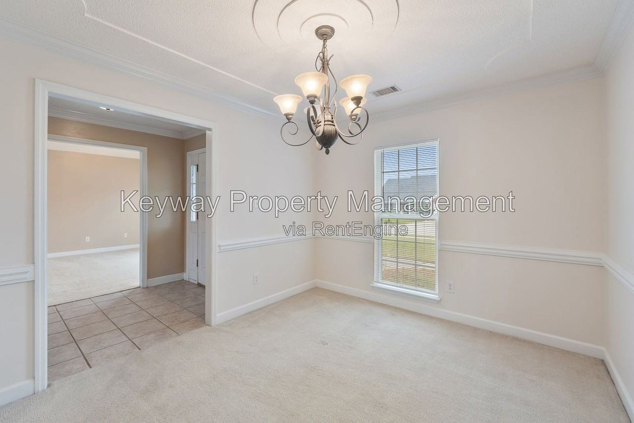 3495 Essex Pl - Photo 6 of 28