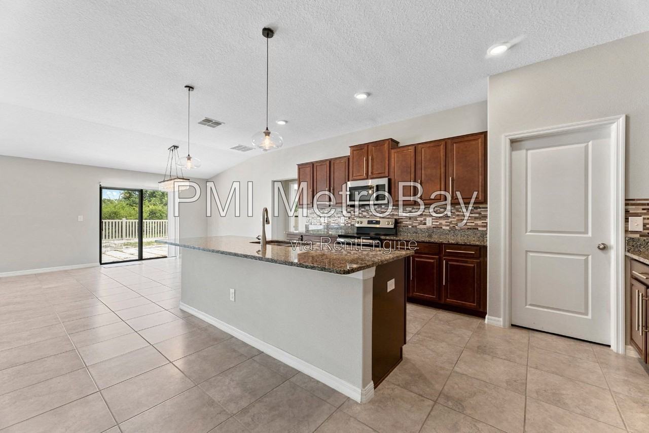 9703 Sage Creek Dr - Photo 7 of 50