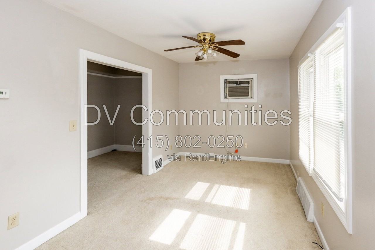 4488 W 149th St - Photo 2 of 14