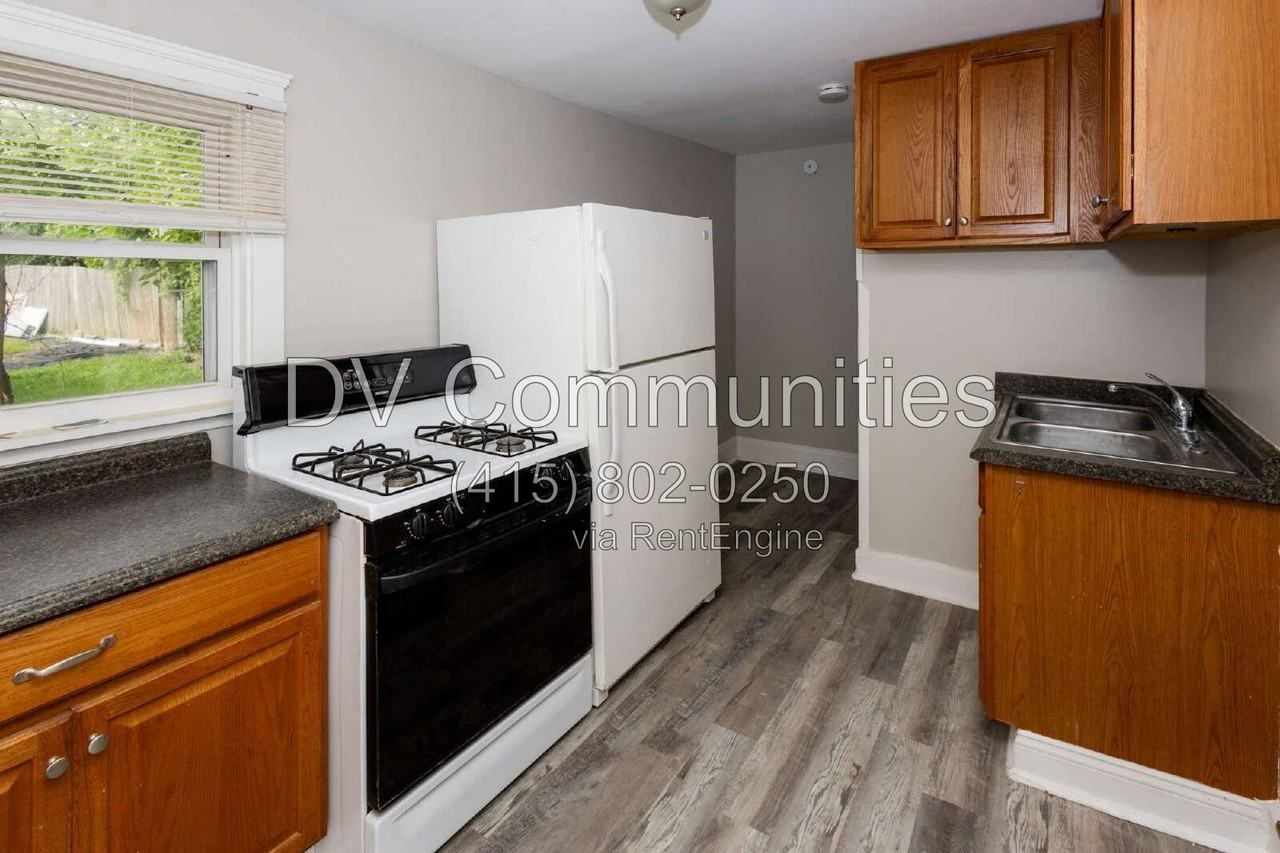4488 W 149th St - Photo 6 of 14