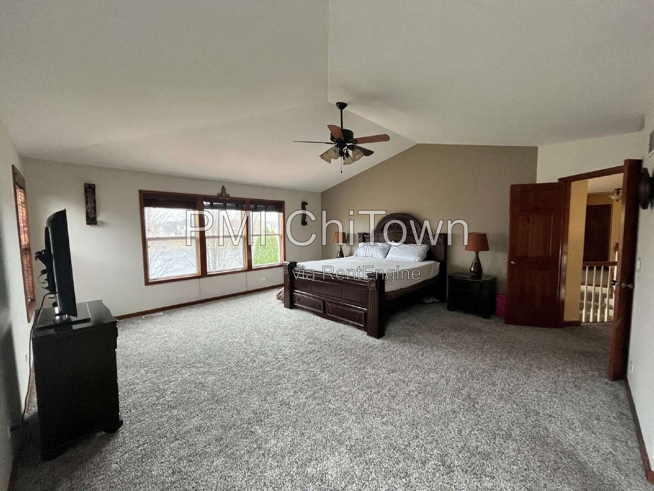 2050 Rockland Dr - Photo 7 of 14