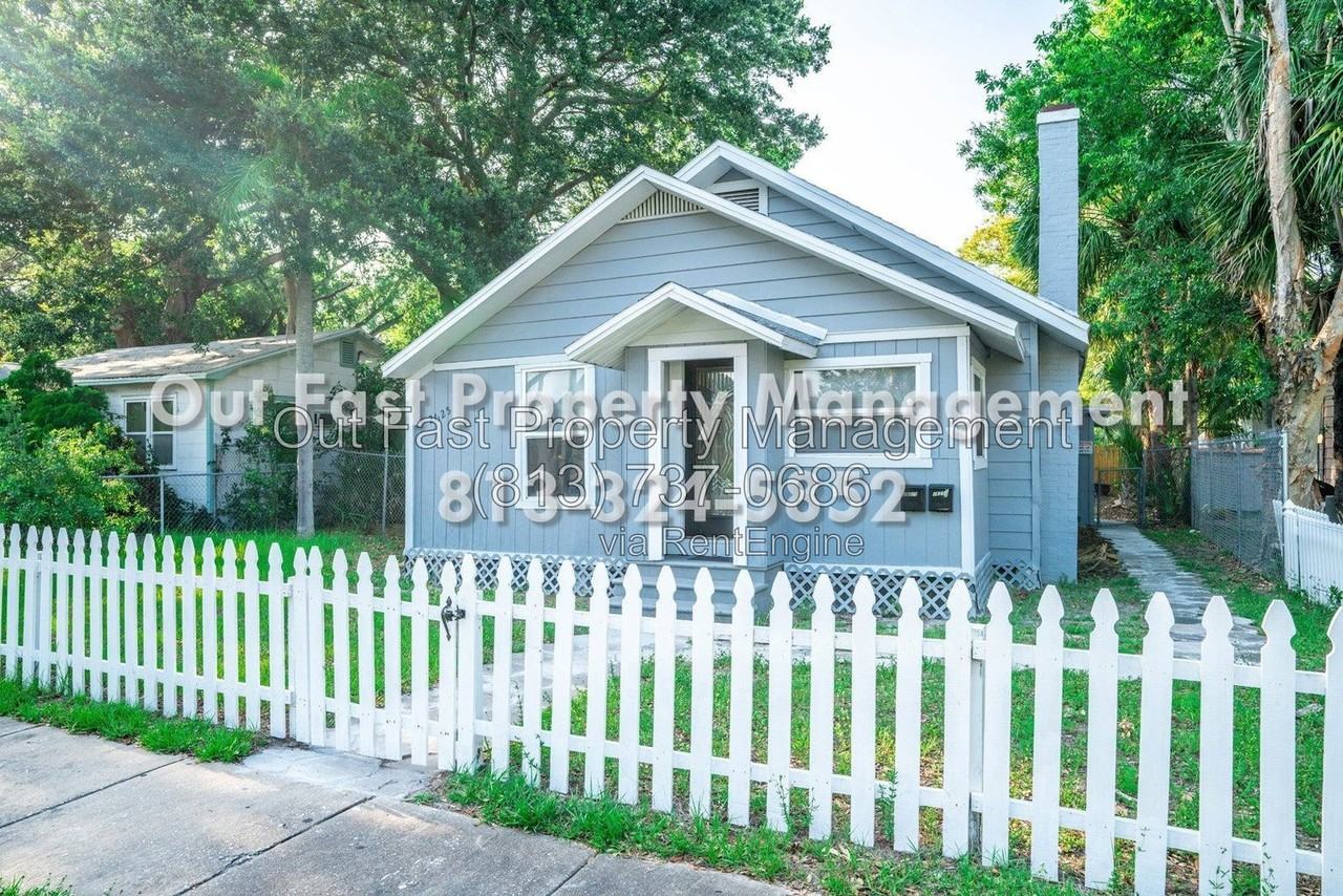 2625 4th Ave S - Photo 2 of 25
