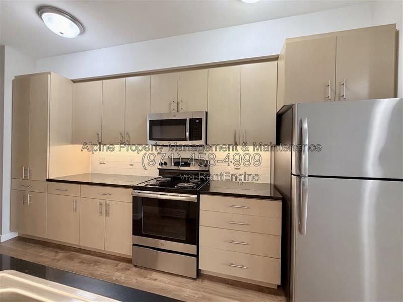 1415 Se Pardee St #211 - Photo 4 of 17