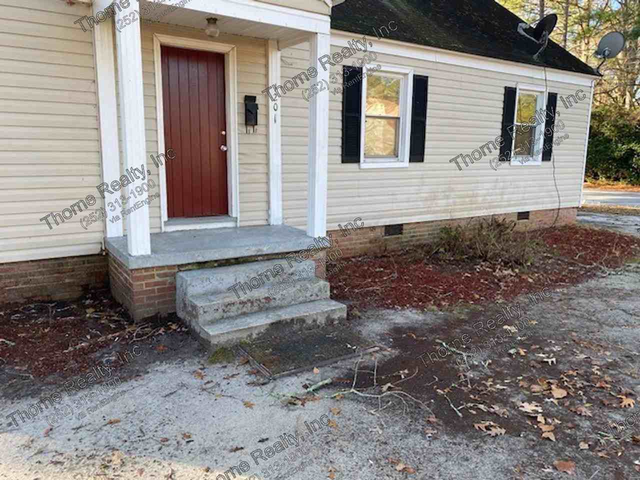 1201 Tarboro St - Photo 2 of 22