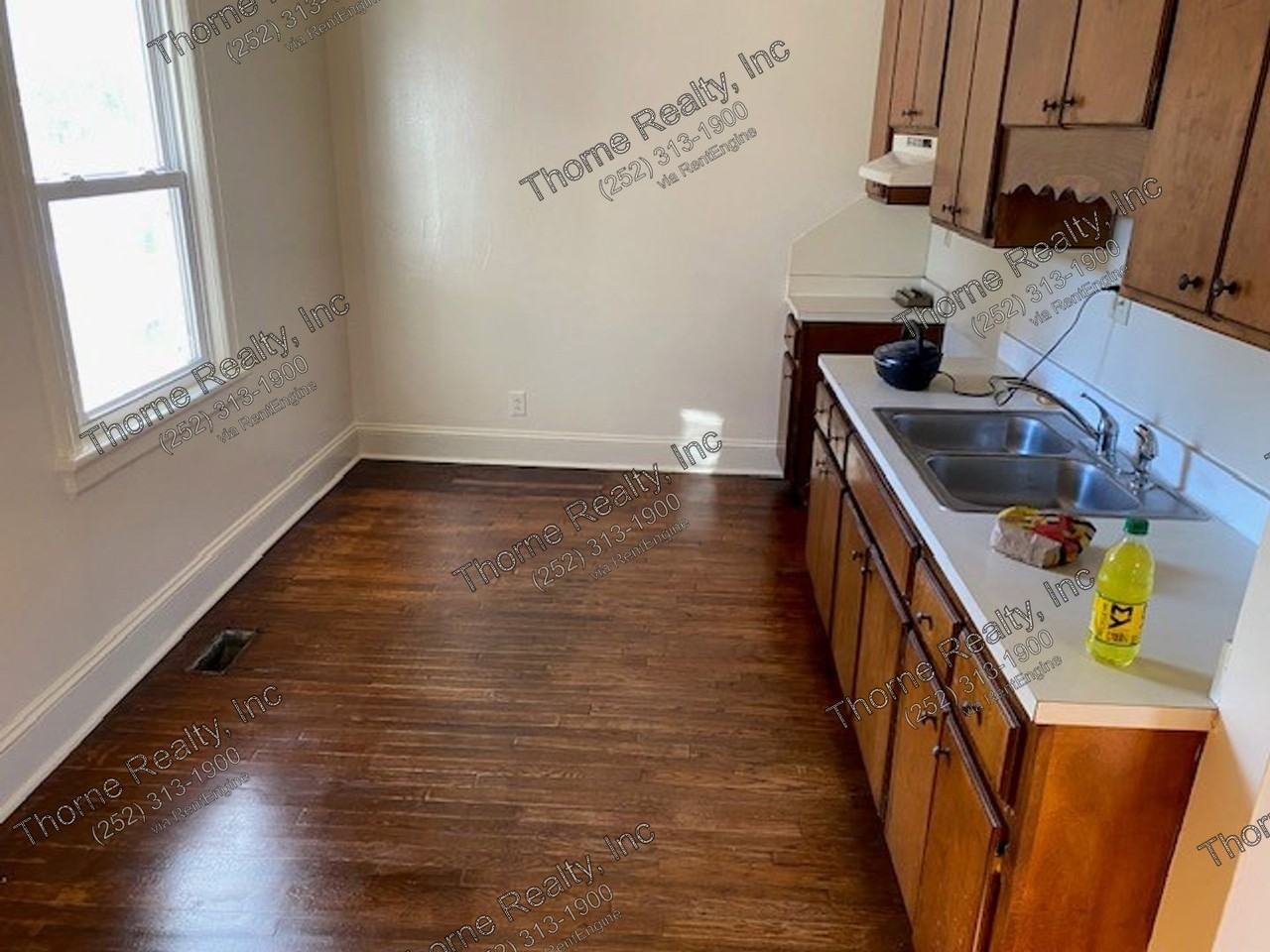 1201 Tarboro St - Photo 5 of 22