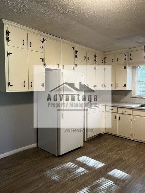 42 Millers Mill Rd - Photo 5 of 18