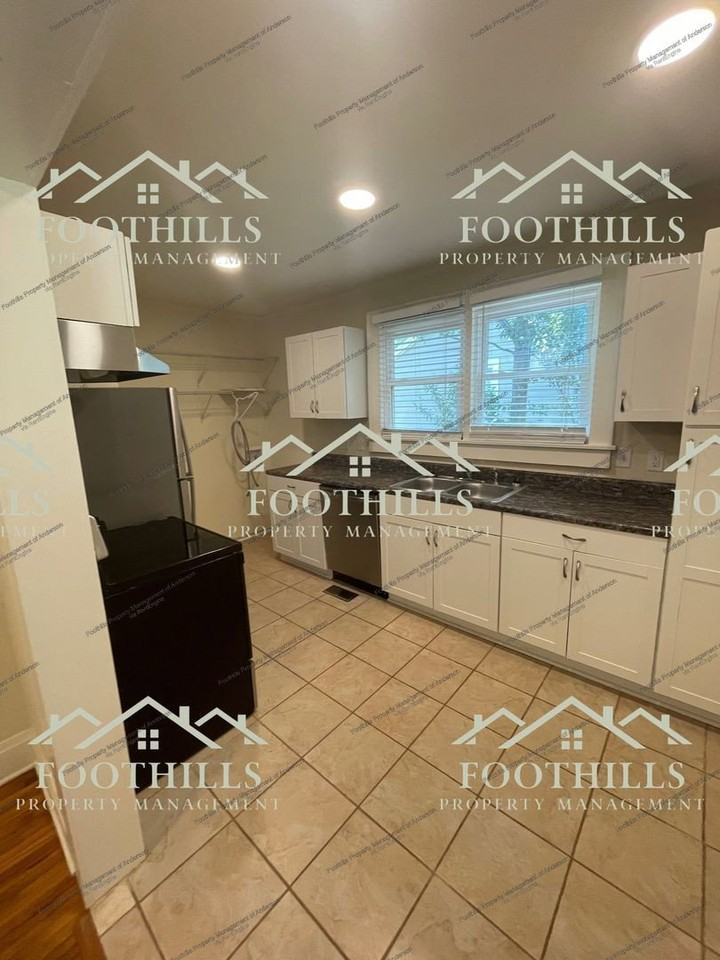 108 Beulah Dr - Photo 3 of 9