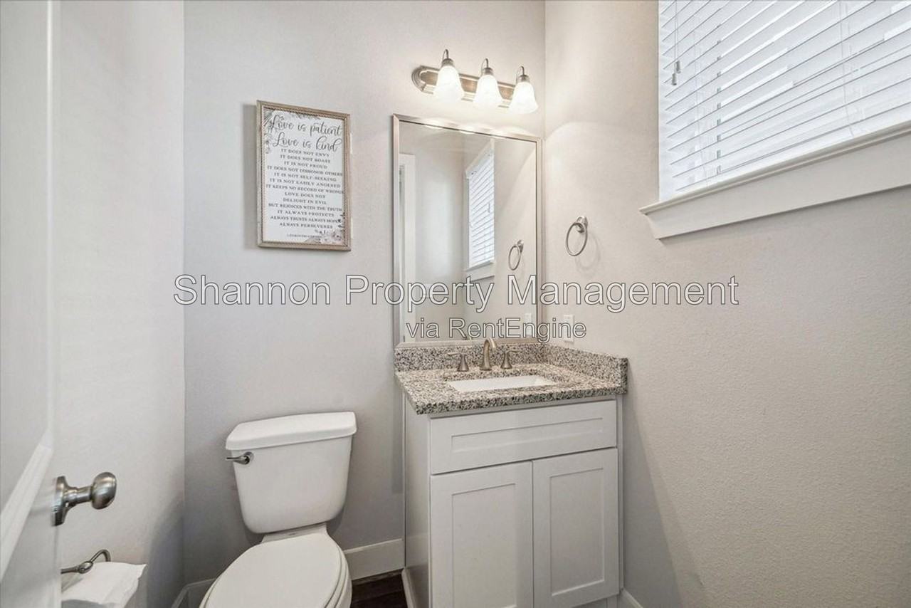 10926 Brookeshire Chase Ln - Photo 6 of 41