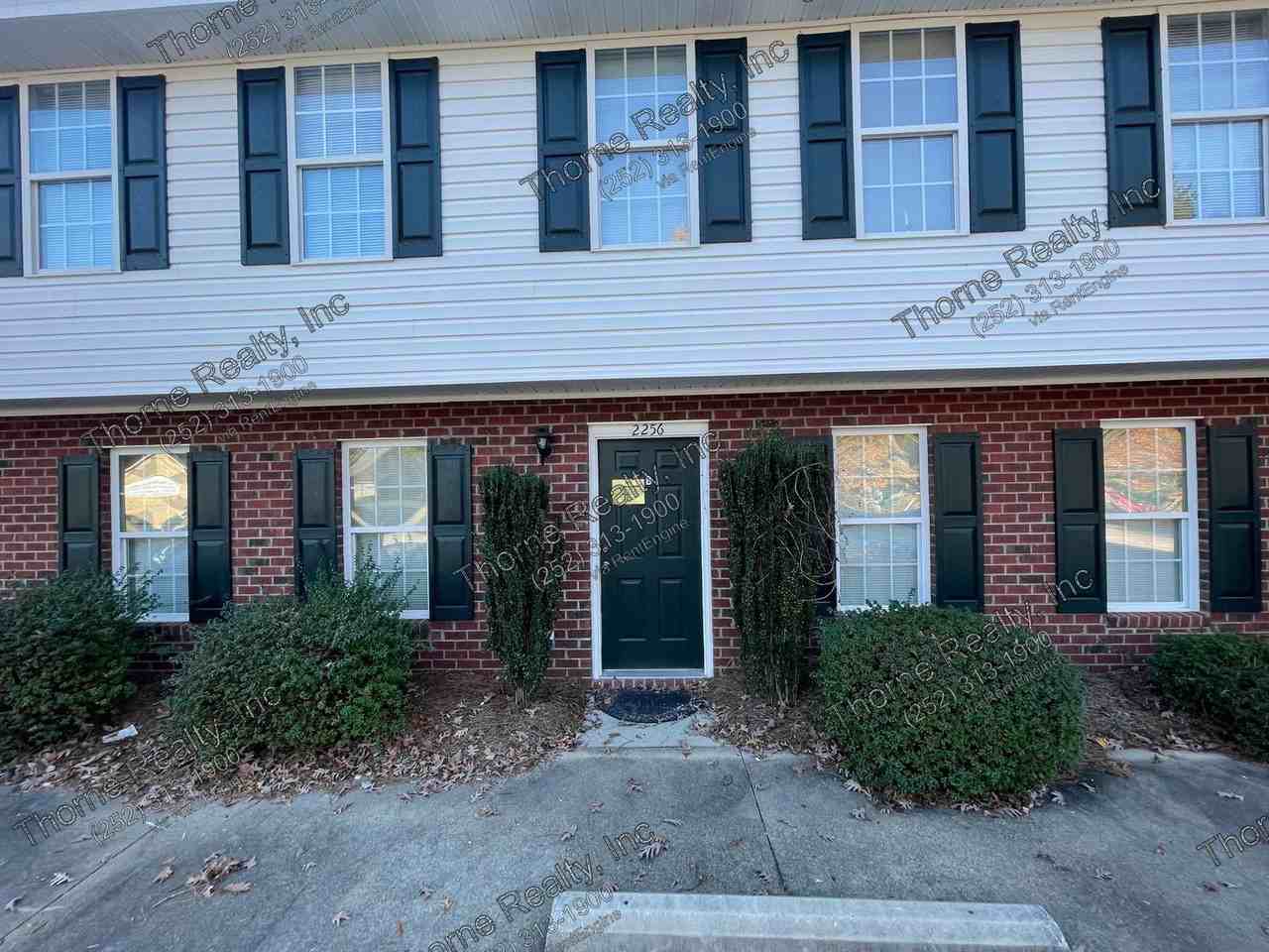 2256 Sherwood Ave - Photo 2 of 18