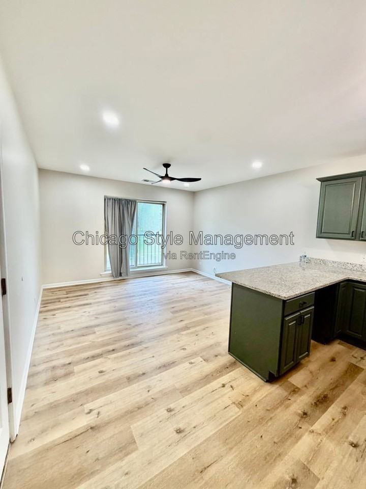 6439 S Saint Lawrence Ave #2 - Photo 6 of 17