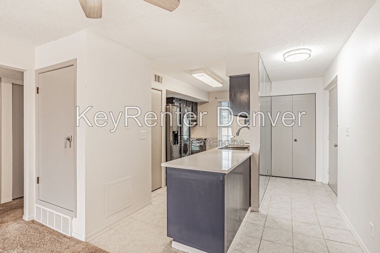865 S Quebec St #304A - Photo 5 of 26