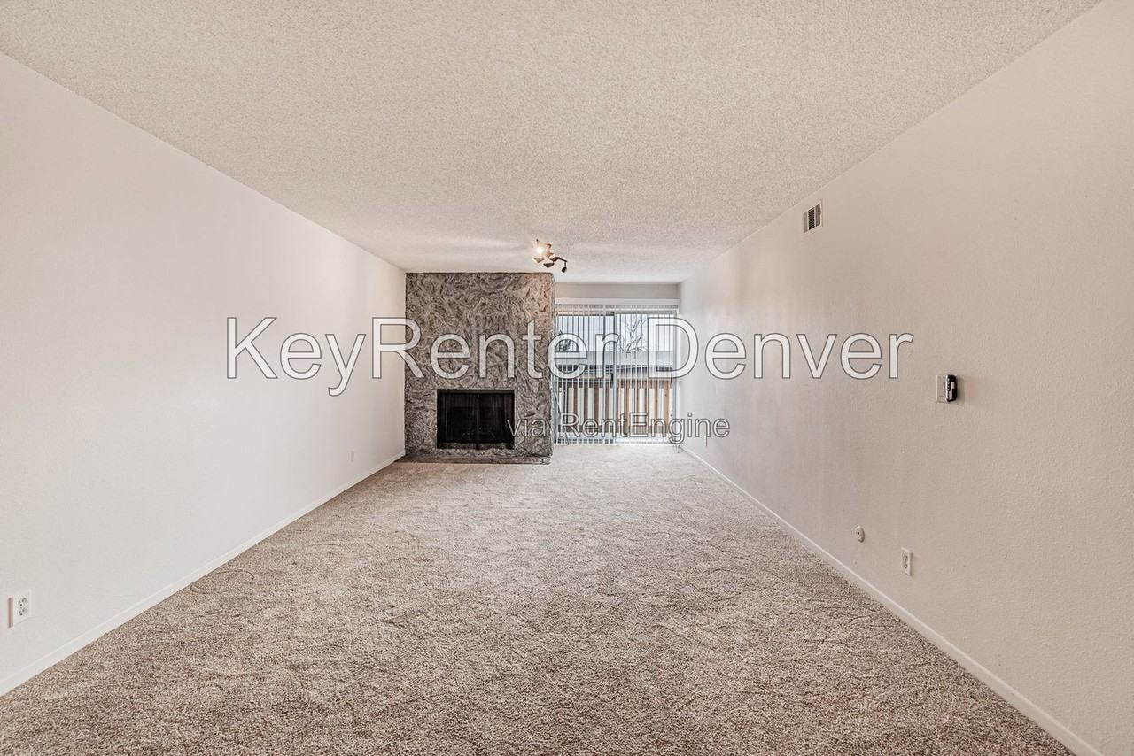865 S Quebec St #304A - Photo 6 of 26