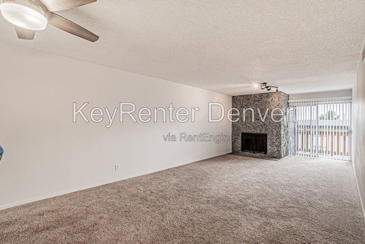 865 S Quebec St #304A - Photo 7 of 26