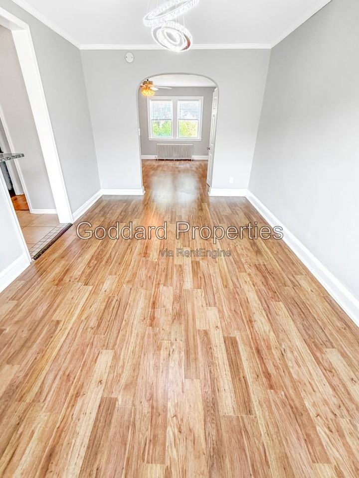 37 N Bernice Ave - Photo 5 of 20