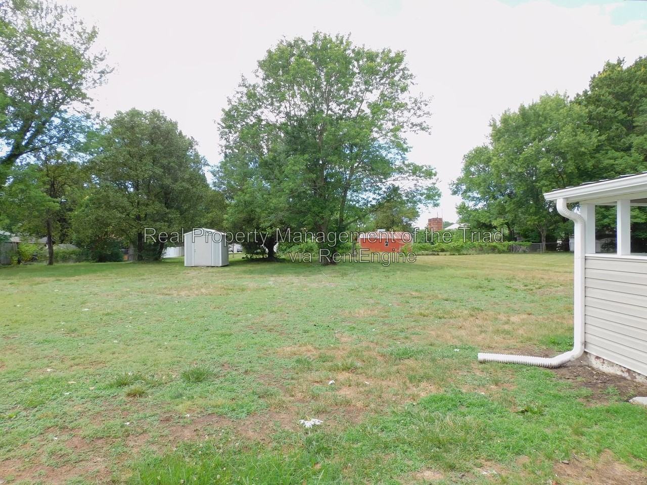 3076 Main St - Photo 3 of 22