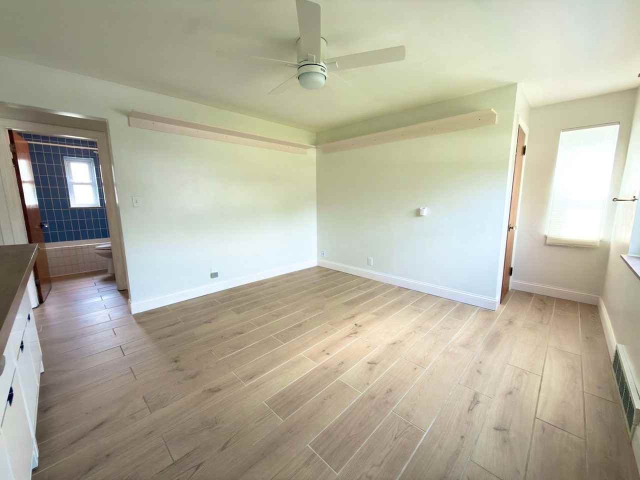 4525 Ellman Ave - Photo 2 of 14