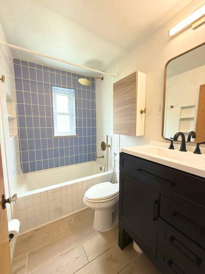 4525 Ellman Ave - Photo 7 of 14