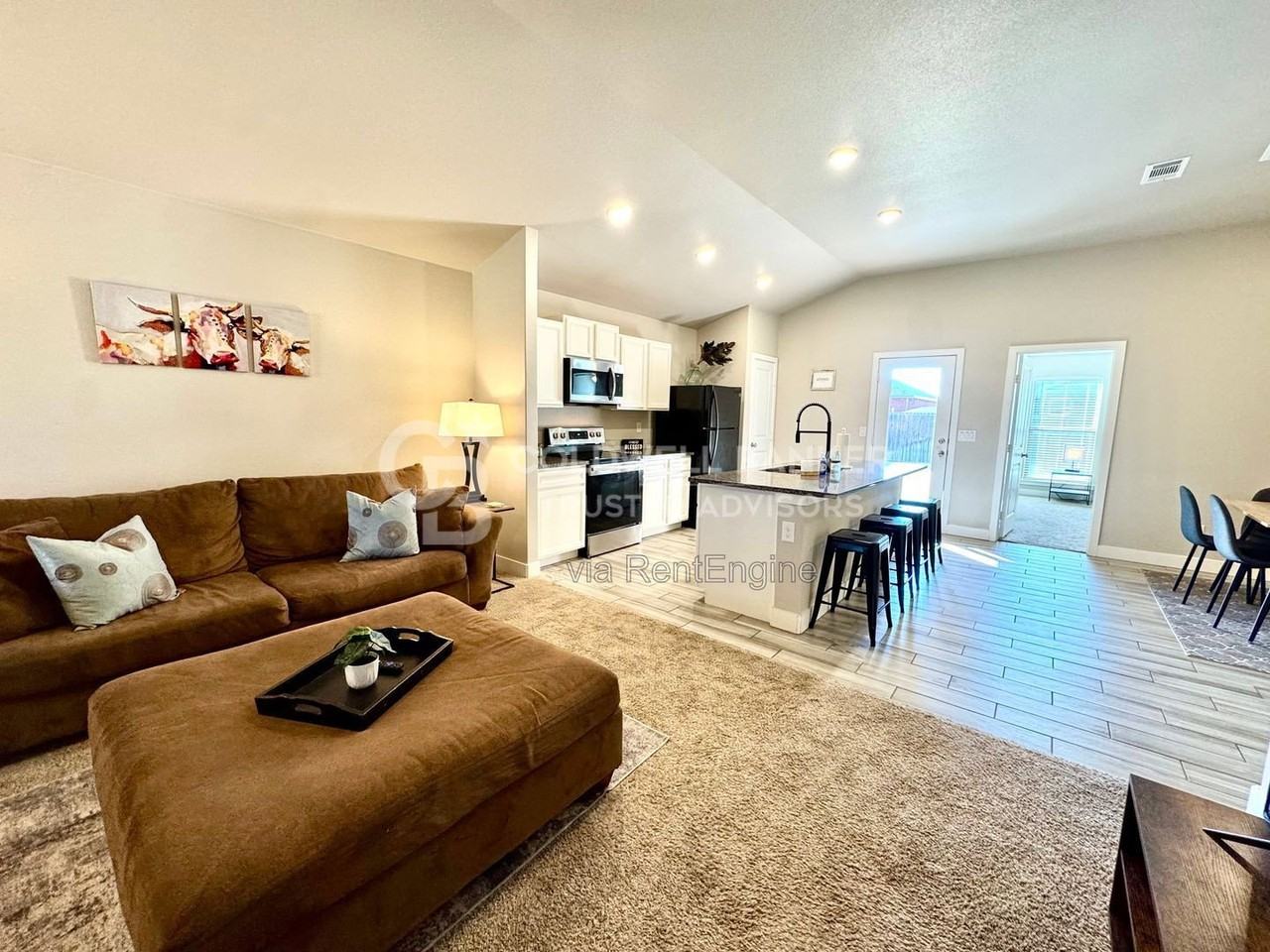 3108 Urbana Ave - Photo 3 of 32