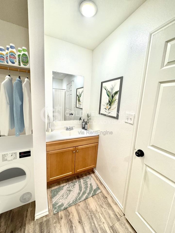 2123 E Broadway #2 - Photo 4 of 26