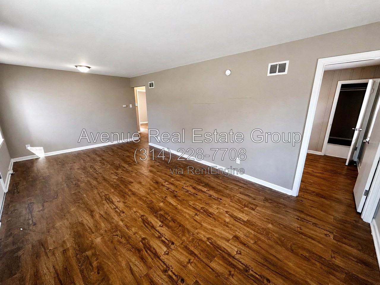 242 Emerling Dr - Photo 3 of 13