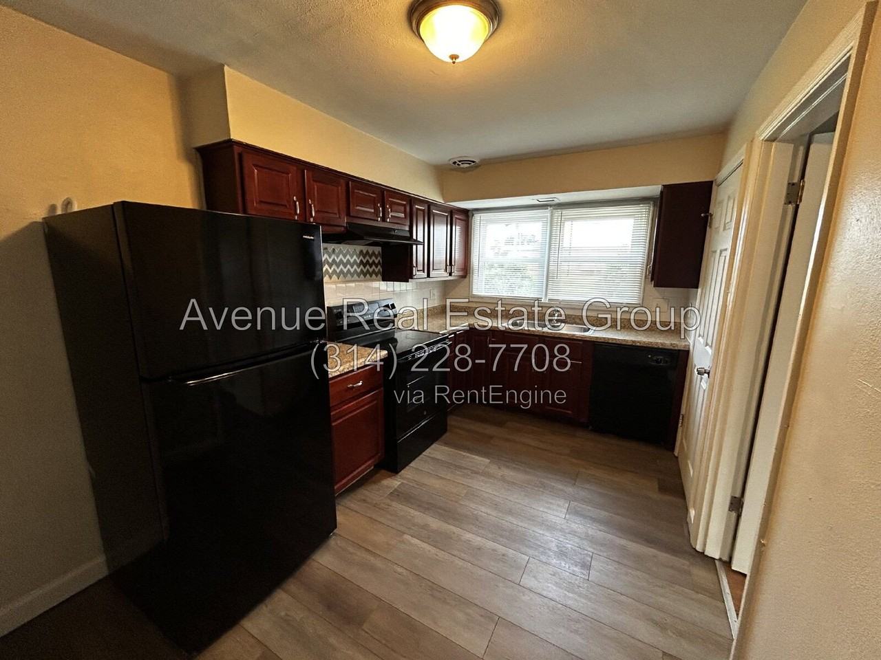 242 Emerling Dr - Photo 4 of 13