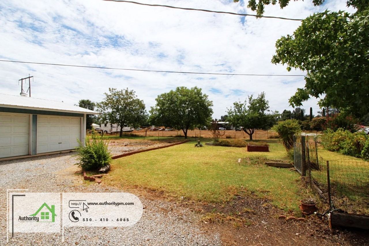 8615 Patricia Dr - Photo 2 of 24