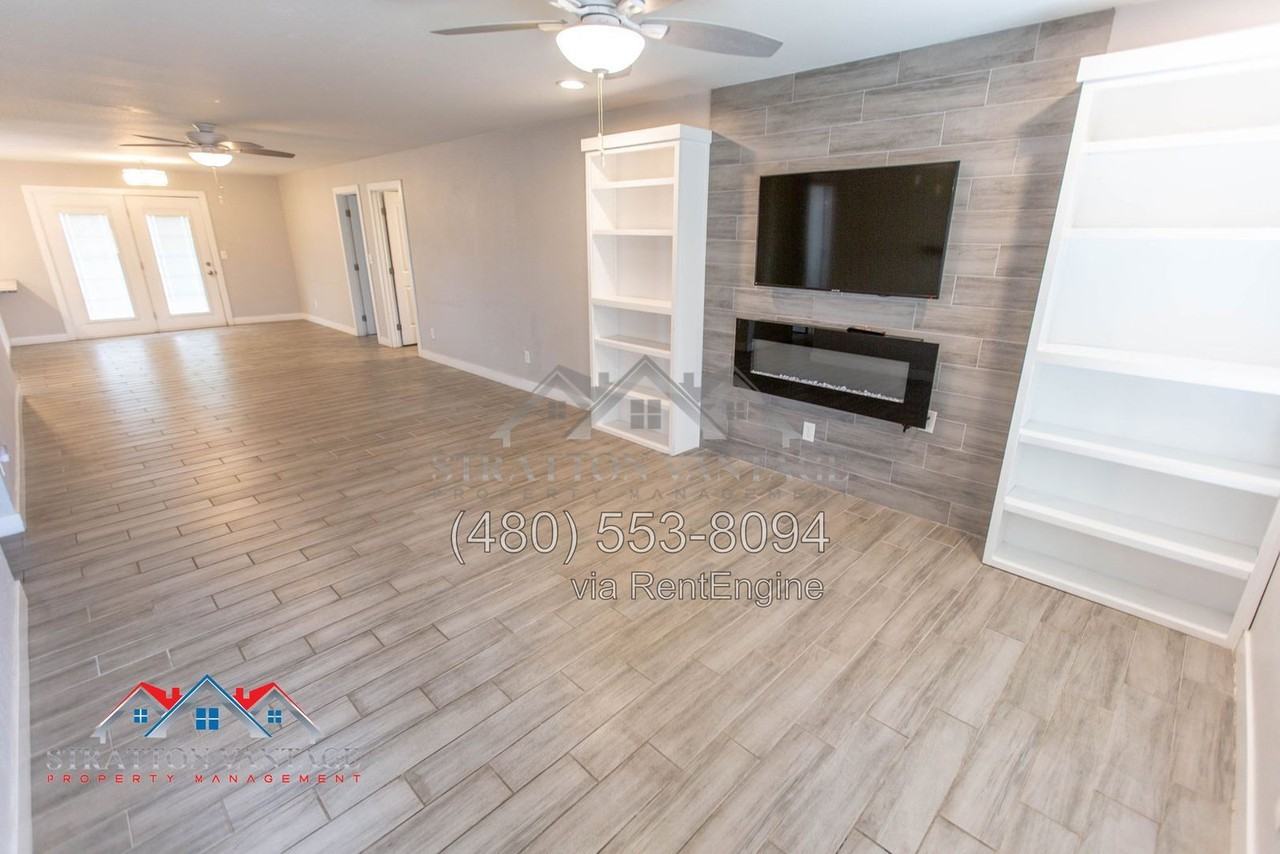 2732 E Michigan Ave - Photo 7 of 41