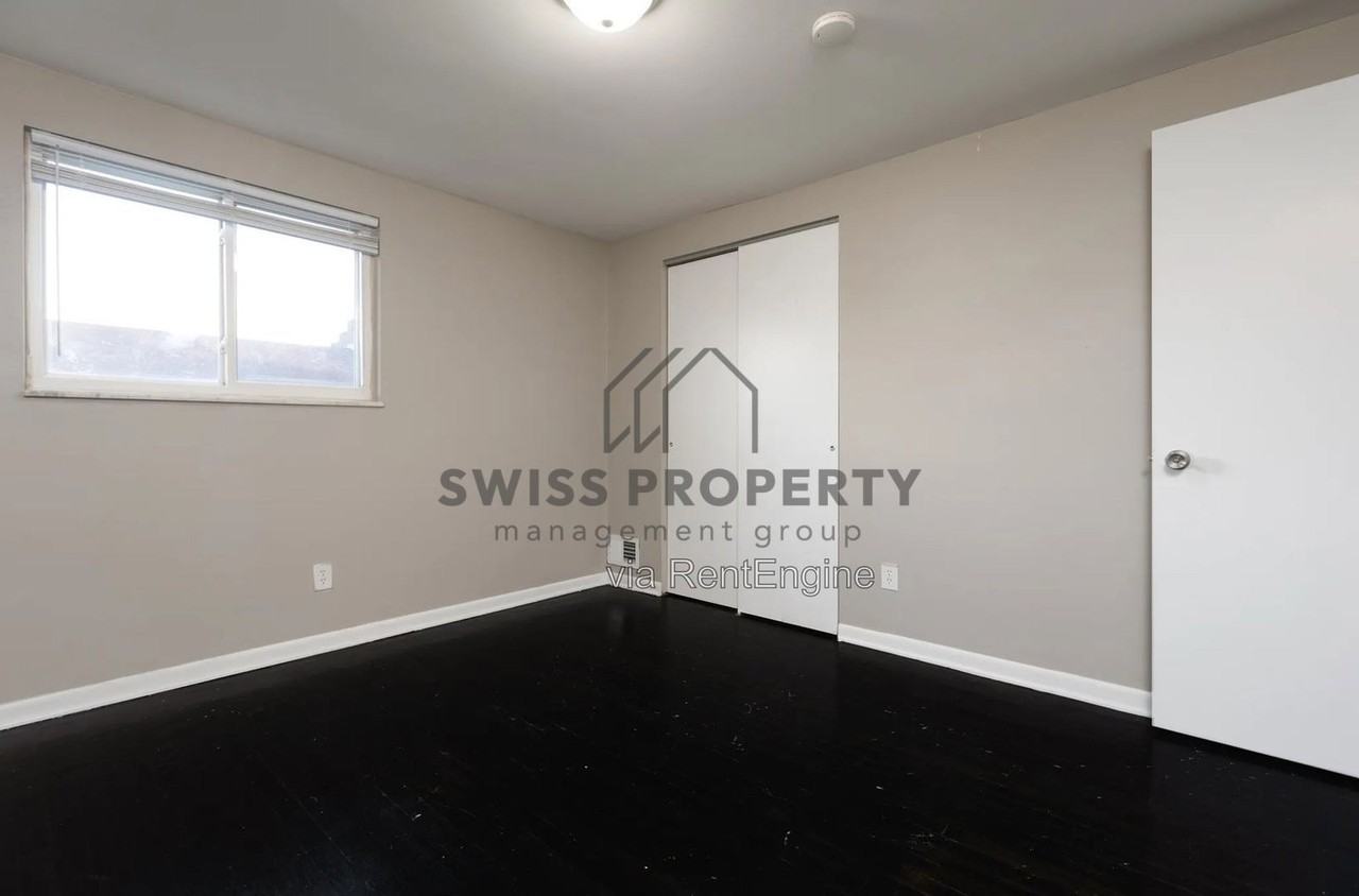 892 N Meadows Ct #L - Photo 3 of 15