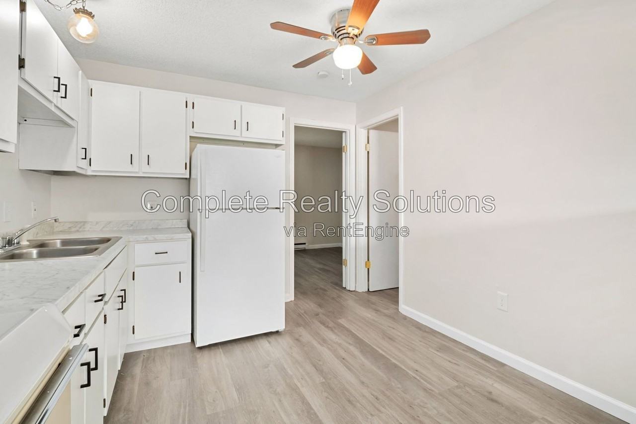 790 Country Aire Ct #206 - Photo 4 of 18