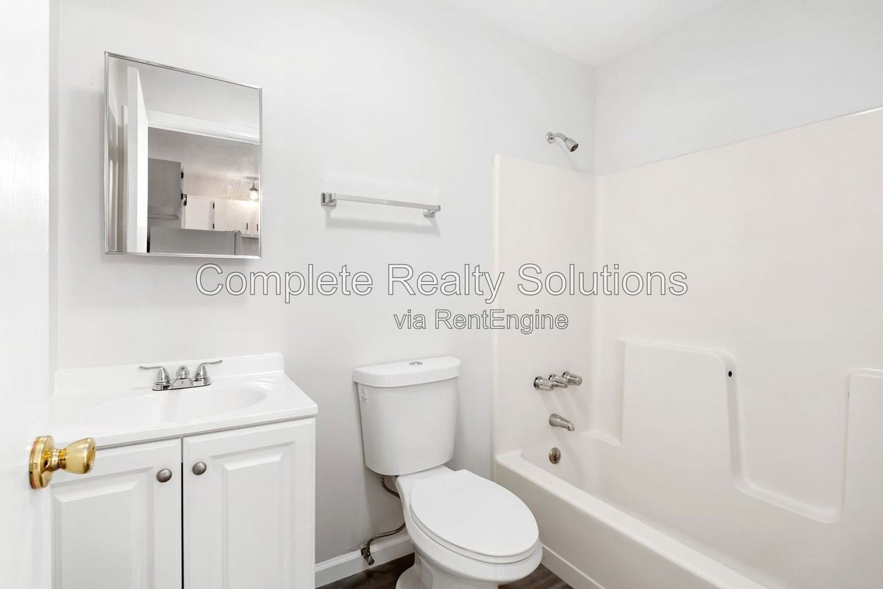 790 Country Aire Ct #206 - Photo 7 of 18