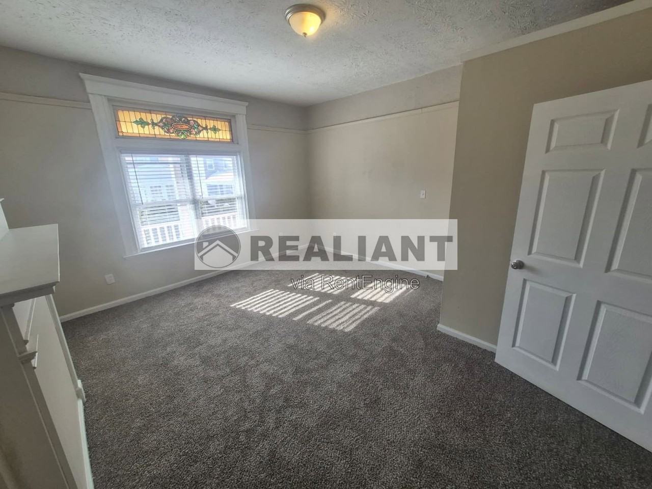 132 Evergreen Ave #1 - Photo 3 of 19